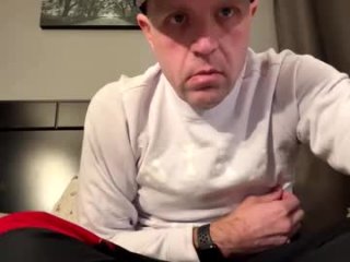 submissivebrett381 live webcam thumbnail