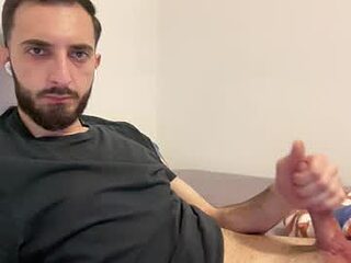 subzeroni live webcam thumbnail