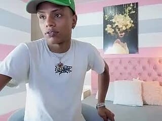 suckdrago live webcam thumbnail