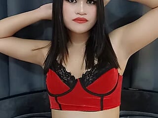 sugarbabeMIKKA live webcam thumbnail