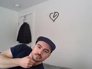 sugardotdom live webcam thumbnail