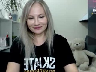 sunny_bunny6 live webcam thumbnail