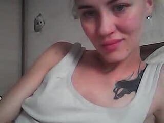 suzie_jenny live webcam thumbnail