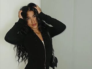 suzysuzza live webcam thumbnail