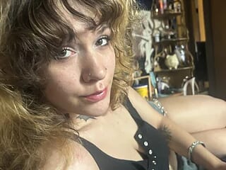 SWEETIVYYY live webcam thumbnail