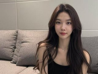 Sweet-Lingling live webcam thumbnail