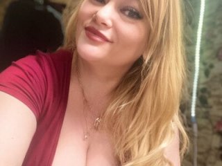 Sweet-blonde live webcam thumbnail
