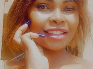 SweetAppleCandyxx live webcam thumbnail