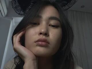 SweetBunnySin live webcam thumbnail