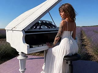 SweetCrissy_ live webcam thumbnail