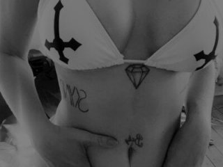 SweetMels live webcam thumbnail