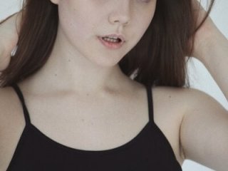 SweetSaraPie live webcam thumbnail