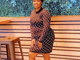 SweetThickEbony live webcam thumbnail