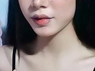 SweetTs4u live webcam thumbnail