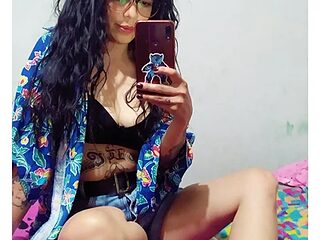 SweetVenomMilf live webcam thumbnail