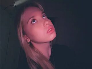 Sweet_Love_Lily live webcam thumbnail