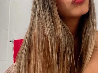 Sweet_ivonny live webcam thumbnail