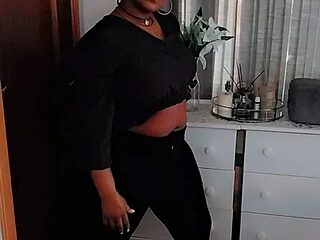 Sweetpussy17 live webcam thumbnail