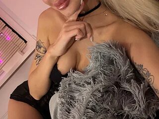 Sweety_F69 live webcam thumbnail