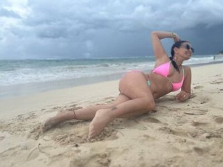 Swetisabella01 live webcam thumbnail