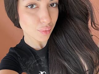 SwiiityKiss live webcam thumbnail