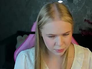 sweeeet_angell live webcam thumbnail