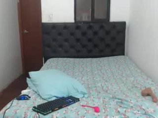 sweet_petite15 live webcam thumbnail