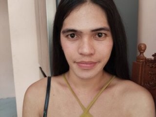 sweet_yummy69 live webcam thumbnail