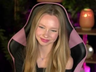 sweetdaisy_me live webcam thumbnail