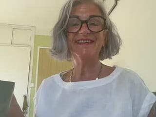 sweethoneymonica live webcam thumbnail