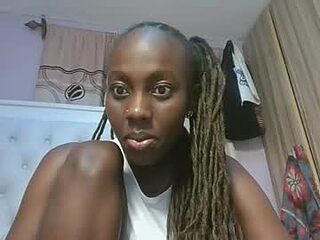 sweetnovah live webcam thumbnail