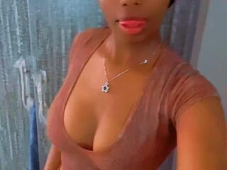 sweetpie18 live webcam thumbnail