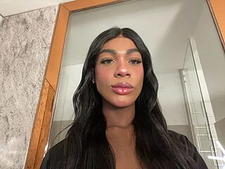 sweetveronicalodge live webcam thumbnail