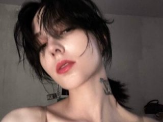 SylviaHunter live webcam thumbnail