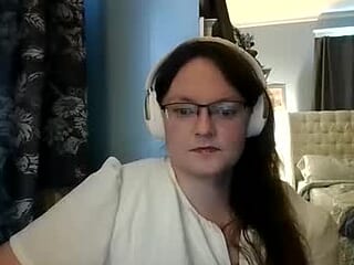 sylviexxxfun live webcam thumbnail