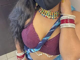 T-thirsty_girl live webcam thumbnail