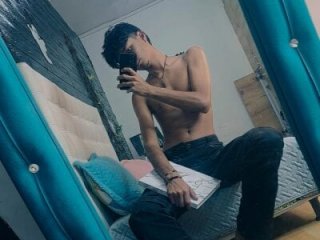 TAYLERWOLF live webcam thumbnail