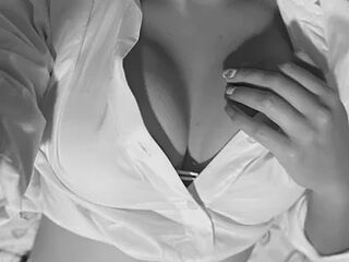 Tabatha_11 live webcam thumbnail