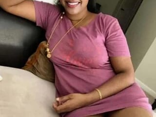 Tamil_Kanmani live webcam thumbnail