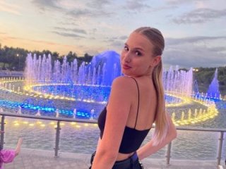 TawnyaVanschaick live webcam thumbnail