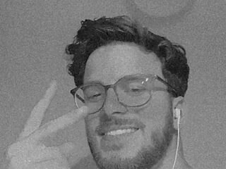 Taycanman69 live webcam thumbnail