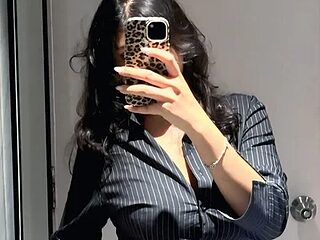 tamanna-01 live webcam thumbnail