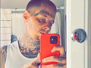 tattedupguy live webcam thumbnail