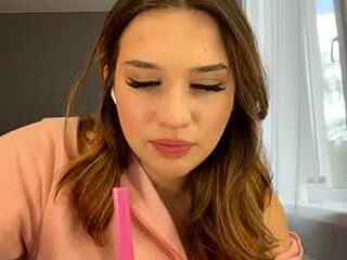 tawnaentsminger live webcam thumbnail