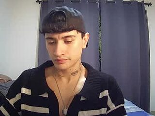 taylor_024 live webcam thumbnail