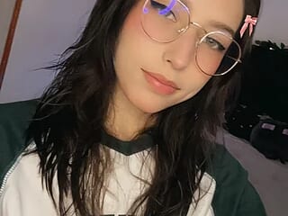 taylor_emma live webcam thumbnail