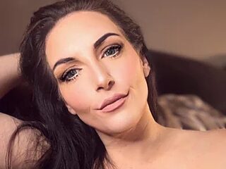 taylorsunshine live webcam thumbnail