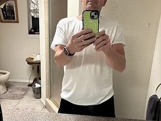 Tboyy6969 live webcam thumbnail