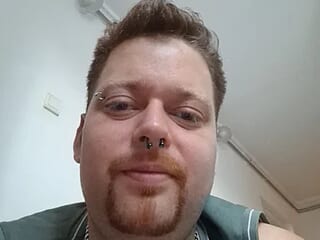 TeaseAndPlayOfficial live webcam thumbnail