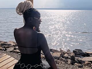 Tessy- live webcam thumbnail